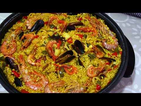 Paella de marisco a la leña: Delicioso sabor mediterráneo en cada bocado